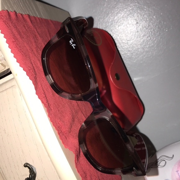 Ray Bans - Picture 2 of 2